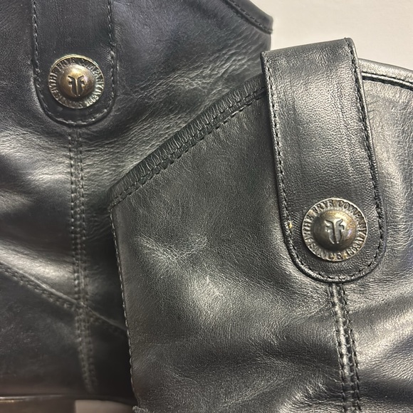 Frye Women's Jackie Button Short Boot. Used condition. Size 7. - Picture 10 of 16